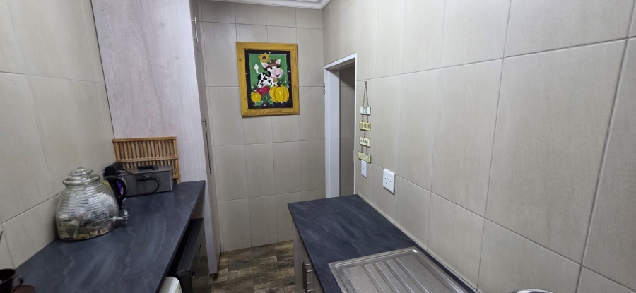 3 Bedroom Property for Sale in Flamwood North West